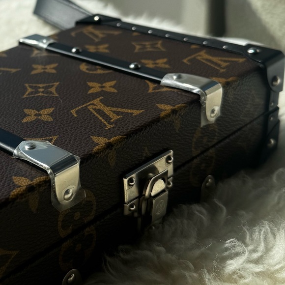 Louis Vuitton Brown and Black Monogram Trunk - Picture 7 of 14